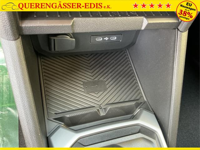 Dacia / Duster / Gr&uuml;n / Extreme / Dusty Khaki / , Beispielbilder, ggf. teilweise mit Sonderausstattung