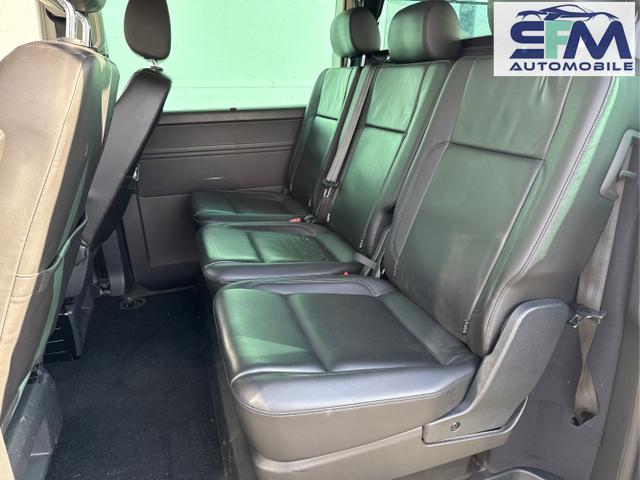 Volkswagen / T6 Caravelle / Grau / / / 