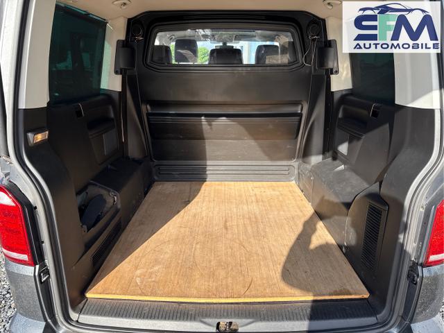 Volkswagen / T6 Caravelle / Grau / / / 