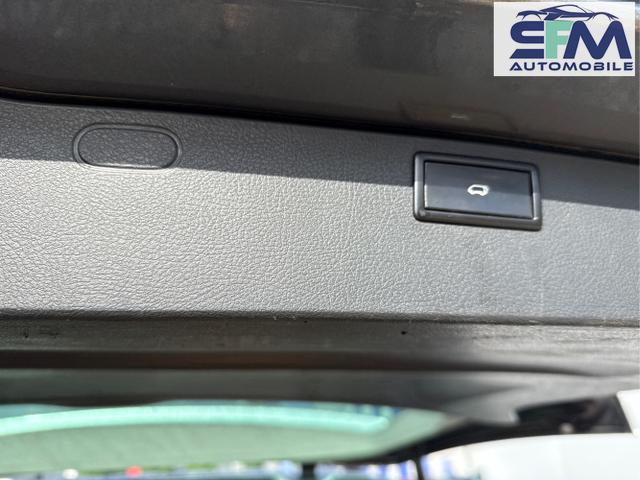 Volkswagen / T6 Caravelle / Grau / / / 