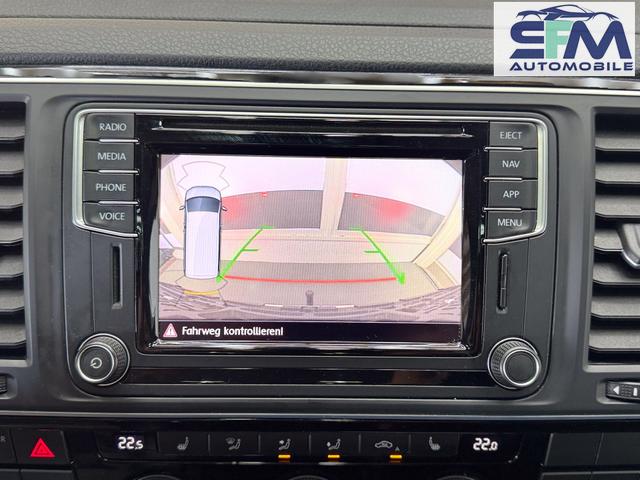 Volkswagen Caravelle 2.0 TDI DSG 204PS Highline AHK LED NAVI SHZ LEDER 