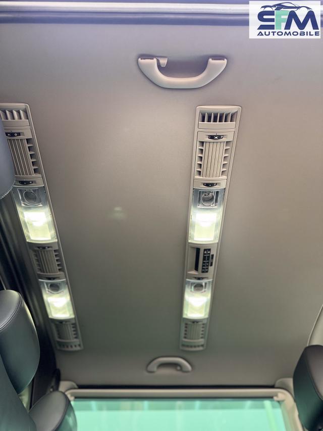 Volkswagen Caravelle 2.0 TDI DSG 204PS Highline AHK LED NAVI SHZ LEDER 