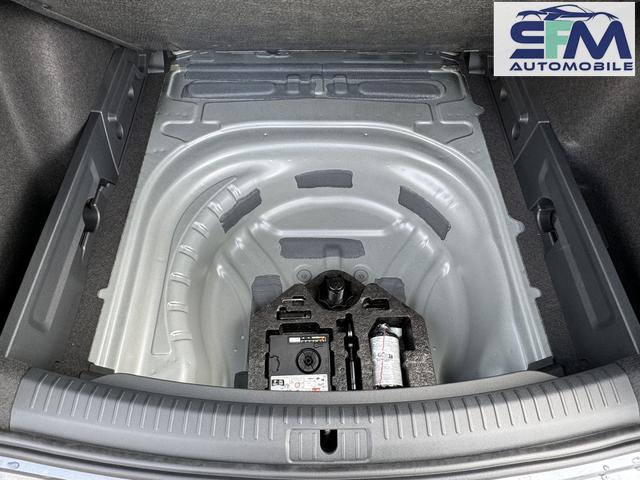 Beispielbilder, ggf. teilweise mit Sonderausstattung