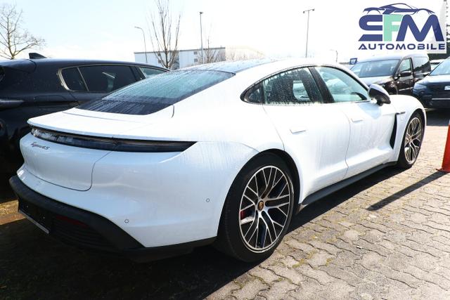 Porsche Taycan Plus 4S 20Z ACC Pano Matrix BOSE ParkAs 
