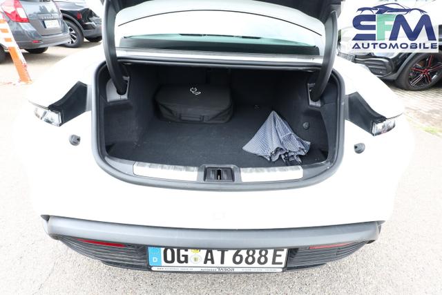 Porsche Taycan Plus 4S 20Z ACC Pano Matrix BOSE ParkAs 