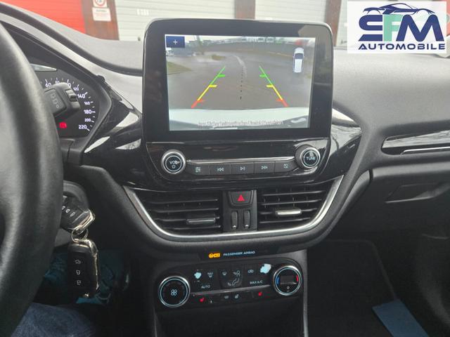 Ford Fiesta Titanium/1. HAND/ T&Uuml;V NEU /Kamera 