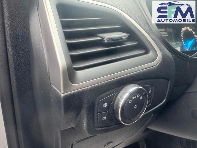 Ford S-MAX Kamera/NAVI/SHZ 