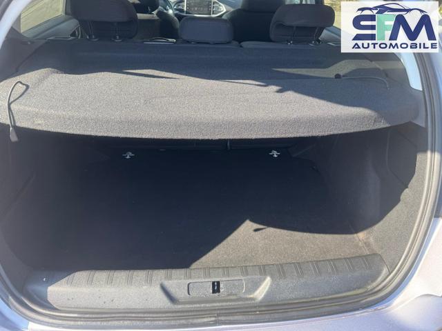 Peugeot 308 Acces/ 1 Jahr Garantie/T&Uuml;V NEU 