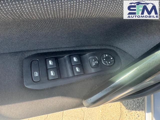 Peugeot 308 Acces/ 1 Jahr Garantie/T&Uuml;V NEU 
