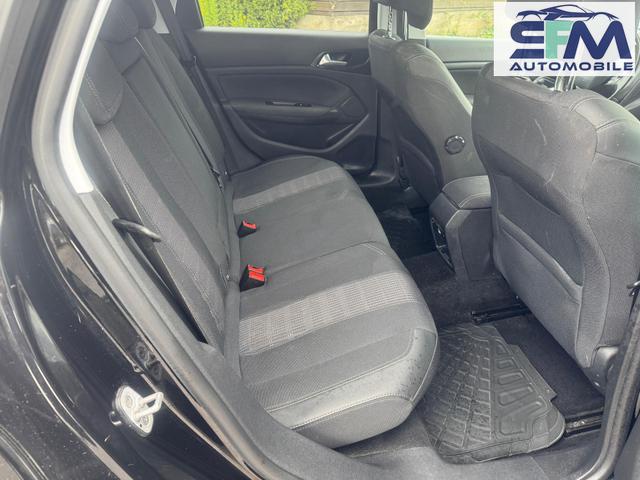 Peugeot 308 Allure Business Automatik/1 Jahr Garantie/ 1.Hand/Zahnriemen gewechselt 