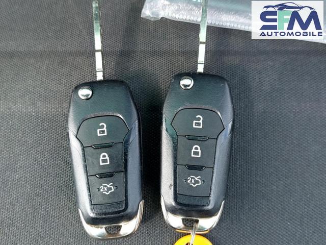 Ford Fiesta Titanium/1. HAND/ T&Uuml;V NEU /Kamera 