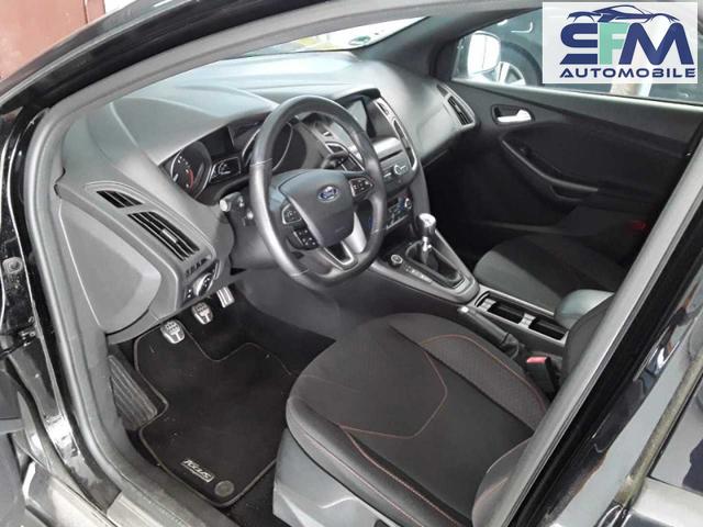 Ford Focus ST-Line /1. Hand/1 Jahr Garantie/T&Uuml;V NEU 