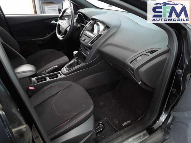 Ford Focus ST-Line /1. Hand/1 Jahr Garantie/T&Uuml;V NEU 