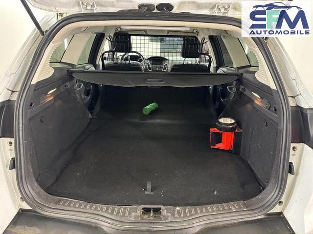 Ford Focus Business/1 Jahr Garantie/ T&Uuml;V NEU /NAVI/SHZ/PDC 