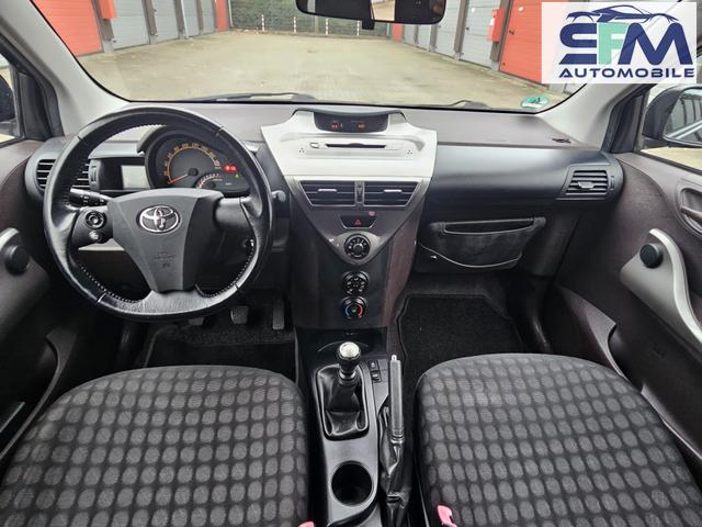 Toyota iQ 1. Hand/T&Uuml;V NEU 