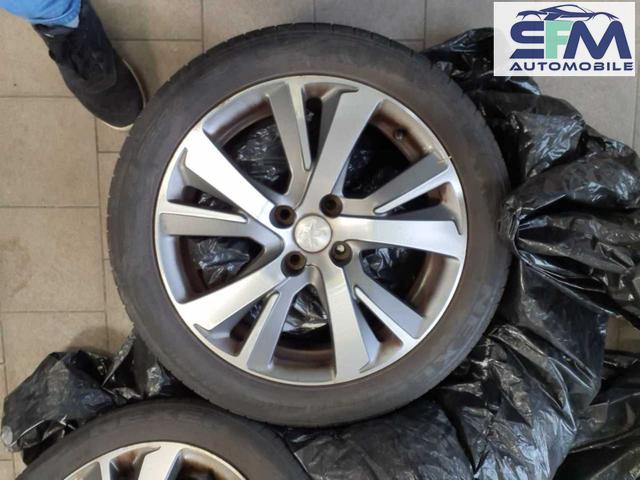 Peugeot 2008 Allure/NAVI/T&Uuml;V Neu 