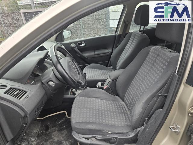 Renault M&eacute;gane T&Uuml;V NEU 