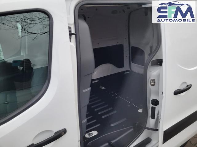 Citro&euml;n Berlingo Kasten 