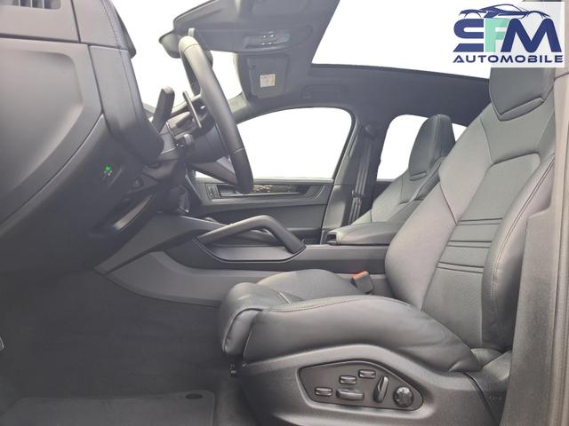 Porsche Cayenne GTS BOSE AHK SoftClose 4RadLenk Matrix 