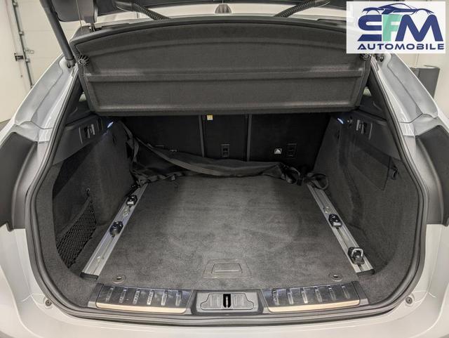 Jaguar F-Pace R-Sport AWD Navi/Pano/Meridian/Kam/19"LM 
