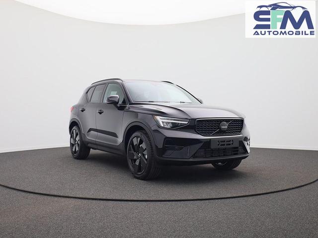 Volvo XC40 2.0 Black Edition Plus B4 Mild-Hybrid 197PS Automatik elektr. PanoDach R&uuml;ckf.Kamera PDC v+h ACC el.Heckklappe Harman/Kardon-Sound Klimaautomatik Sitzheizung Lenkradheizung Apple CarPlay Android Auto 20-LM 