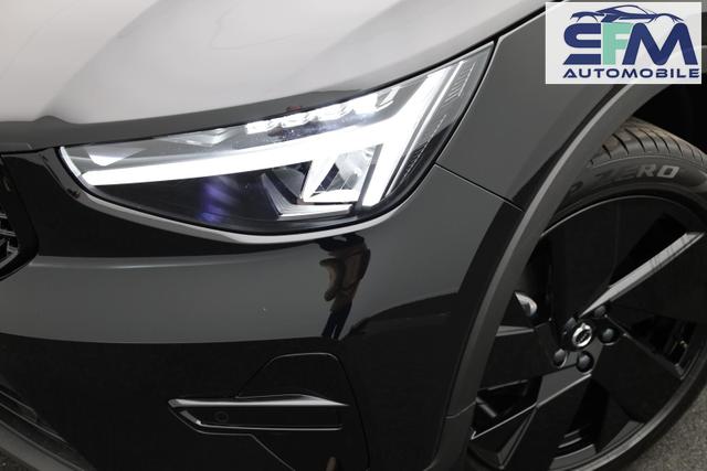 Volvo XC40 2.0 Black Edition Plus B4 Mild-Hybrid 197PS Automatik elektr. PanoDach R&uuml;ckf.Kamera PDC v+h ACC el.Heckklappe Harman/Kardon-Sound Klimaautomatik Sitzheizung Lenkradheizung Apple CarPlay Android Auto 20-LM 