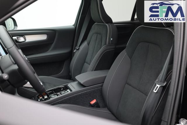 Volvo XC40 2.0 Black Edition Plus B4 Mild-Hybrid 197PS Automatik elektr. PanoDach R&uuml;ckf.Kamera PDC v+h ACC el.Heckklappe Harman/Kardon-Sound Klimaautomatik Sitzheizung Lenkradheizung Apple CarPlay Android Auto 20-LM 
