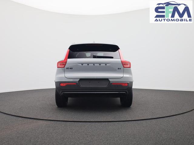Volvo XC40 2.0 Black Edition Plus B4 Mild-Hybrid 197PS Automatik elektr. PanoDach R&uuml;ckf.Kamera PDC v+h ACC el.Heckklappe Harman/Kardon-Sound Klimaautomatik Sitzheizung Lenkradheizung Apple CarPlay Android Auto 20-LM 