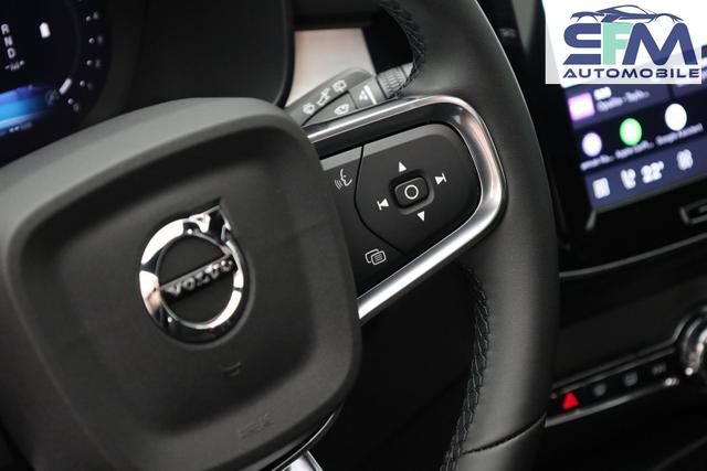 Volvo XC40 2.0 Black Edition Plus B4 Mild-Hybrid 197PS Automatik elektr. PanoDach R&uuml;ckf.Kamera PDC v+h ACC el.Heckklappe Harman/Kardon-Sound Klimaautomatik Sitzheizung Lenkradheizung Apple CarPlay Android Auto 20-LM 