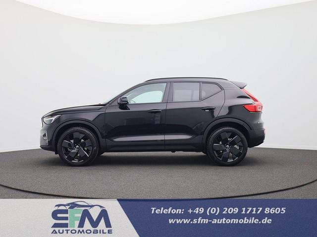 Volvo XC40 - 2.0 Black Edition Plus B4 Mild-Hybrid 197PS Automatik elektr. PanoDach R&uuml;ckf.Kamera PDC v+h ACC el.Heckklappe Harman/Kardon-Sound Klimaautomatik Sitzheizung Lenkradheizung Apple CarPlay Android Auto 20-LM