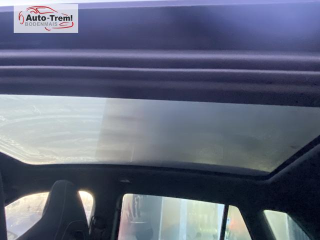 Skoda Kamiq Monte Carlo Facelift 1.0 TSI DSG 116 PS Matrix 5JG Ebener Ladeboden LED 17" ALU Kajam Pano Kamera PDCvo+hi SHZ Lenkradheizung Navi via Smart Link 
