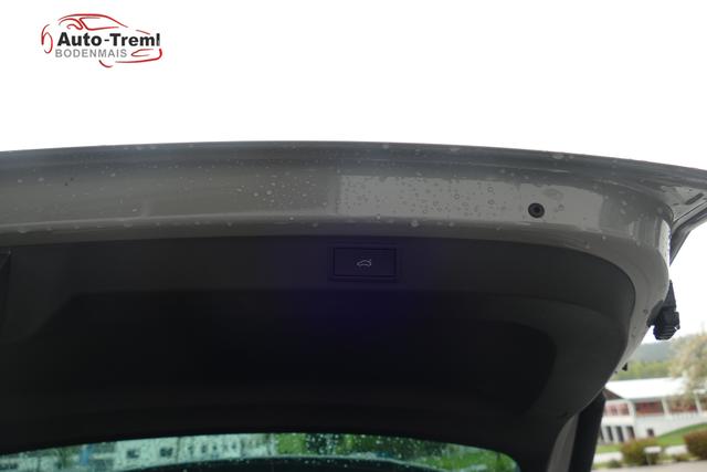 Skoda Karoq Sportline 2.0 TSI DSG 190 PS 4x4 5JG AHK Navi Pano 19" Alu beh.WS. SHZvo+hi Kamera PCDvo+hi variabler Ladeboden 