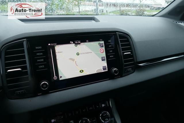 Skoda Karoq Sportline 2.0 TSI DSG 190 PS 4x4 5JG AHK Navi Pano 19" Alu beh.WS. SHZvo+hi Kamera PCDvo+hi variabler Ladeboden 