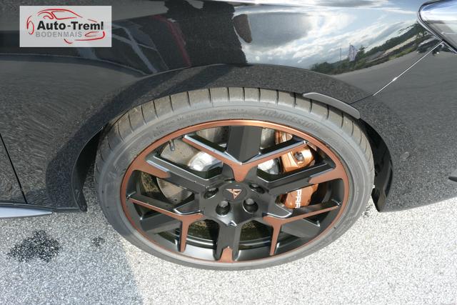 Cupra Leon Sportstourer ST VZ Extreme 2.0 TSI DSG 4Drive 333 PS Facelift AHK Pano 19"HailstormCopper Matrix Navi 5JG 