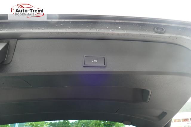 Cupra Ateca 1.5 TSI DSG 150 PS AHK Top View Virtual Pedal el.H. 19" Copper SHZ LHZ 5JG Assistenz L Dachhhimmel schwarz Induktionsladeschale Navi Kamera Parkassist 