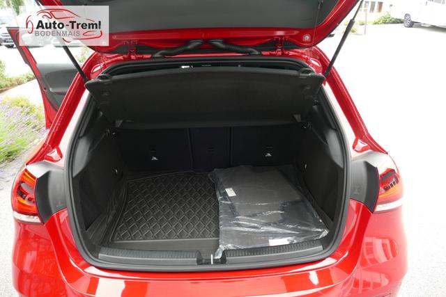 Mercedes-Benz A-Klasse A 220 AMG Line 4Matic 190 PS Navi 18"Alu SHZ Kamera Park Assist elektr. Sitz LED Allrad Garantie 