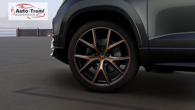 Cupra Ateca 1.5 TSI DSG 150 PS AHK PANO Virtual Pedal el.H. 19" Performance Kupfer Top View SHZ LHZ 5JG Assistenz XL Dachhimmel schwarz Induktionsladeschale Navi Kamera Parkassist doppelter Ladeboden 230 V Steckdose 