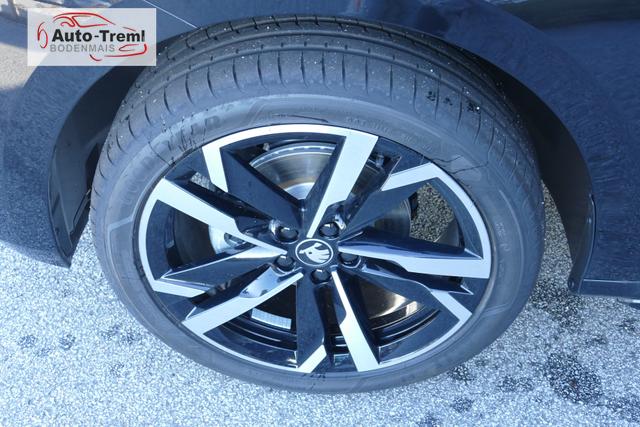 Skoda Kamiq Monte Carlo Facelift 1.5 TSI DSG 150 PS AHK 18" Ursa el.H. Virtual Pedal ACC Side Assist Matrix LED Pano Kamera PDCvo+hi SHZ Navi via Smart Link 