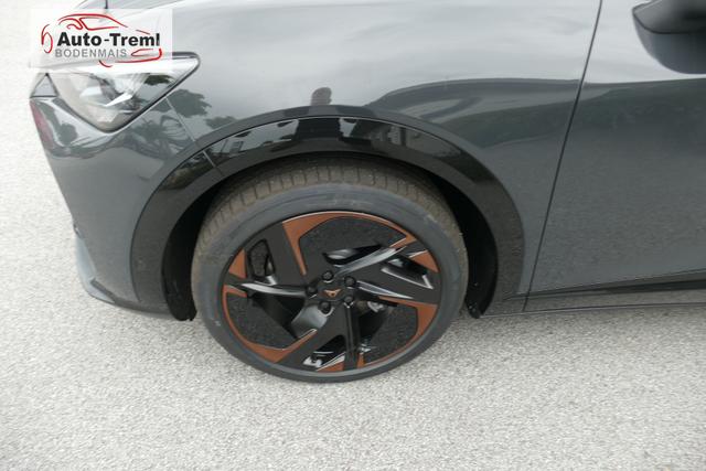 Cupra Tavascan VZ Adrenaline 4Drive 340 PS AHK Winterkompletträder 1.500,- Euro Ladeguthaben Heat Pump Winter-Paket beh.WS 4xSHZ 