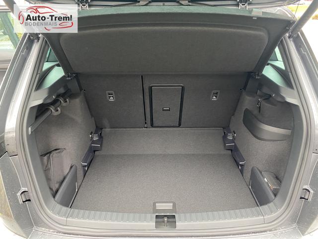 Skoda Karoq Sportline 2.0 TSI DSG 190 PS 4x4 5JG AHK Navi Pano 19" Alu beh.WS. SHZvo+hi Kamera PCDvo+hi variabler Ladeboden 