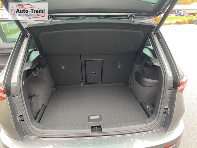 Skoda Karoq Sportline 2.0 TSI DSG 190 PS 4x4 5JG AHK Navi Pano 19" Alu beh.WS. SHZvo+hi Kamera PCDvo+hi variabler Ladeboden 