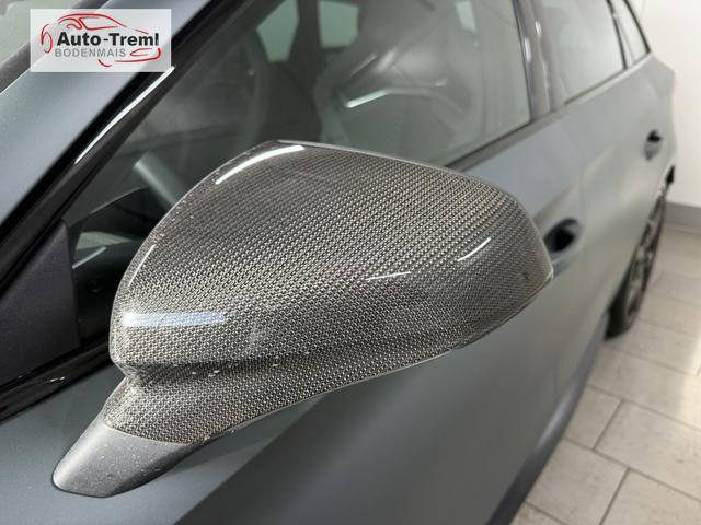 Cupra Leon Sportstourer ST VZ Extreme 2.0 TSI DSG 4Drive 333 PS Enceladus Grau Matt AHK Pano Carbon Spiegelkappen 