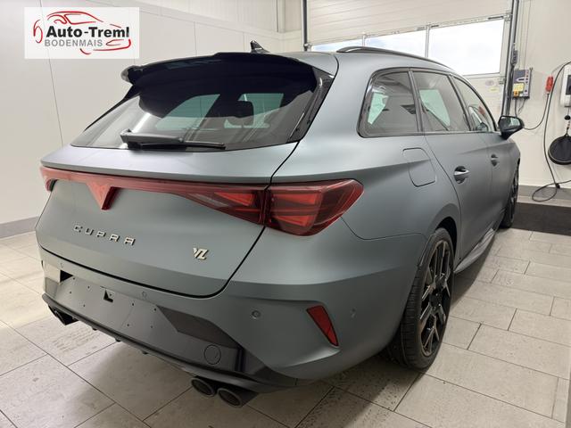 Cupra Leon Sportstourer ST VZ Extreme 2.0 TSI DSG 4Drive 333 PS Enceladus Grau Matt AHK Pano Carbon Spiegelkappen 