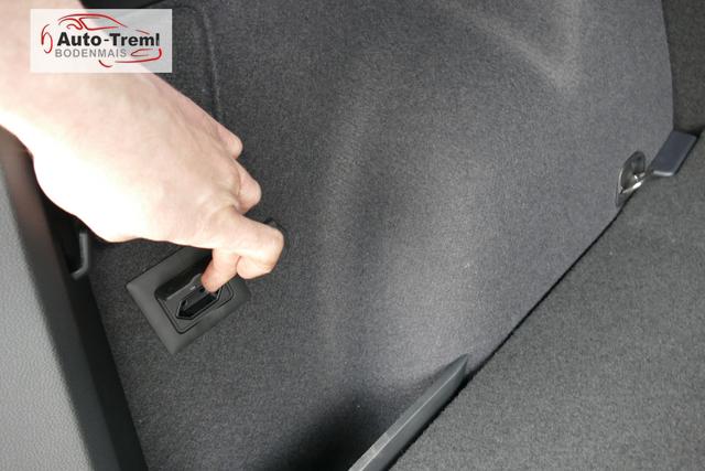 Cupra Ateca 1.5 TSI DSG 150 PS AHK el.Heckklappe 19" Black Matt SHZ LHZ 5JG Assistenz L Dachhimmel schwarz Induktionsladeschale Navi Kamera Parkassist doppelter Ladeboden Reserverad 230 V Steckdose 