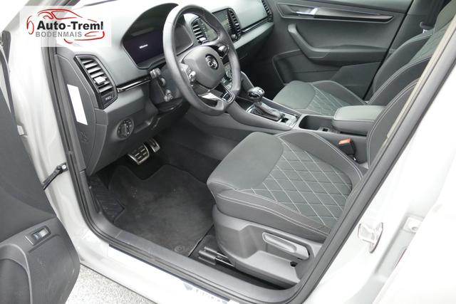 Skoda Karoq Sportline 1.5 TSI DSG 150 PS AHK DCC Virtualles Pedal el.H. Matrix-LED Navi Dopp. Ladeboden Notrad Virtual Cockpit SHZ beh.Lenkrad ACC Facelift 