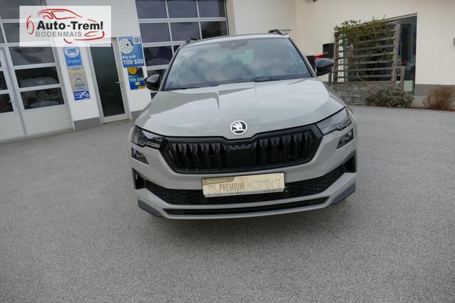 Skoda Karoq Sportline 1.5 TSI DSG 150 PS AHK DCC Virtualles Pedal el.H. Matrix-LED Navi Dopp. Ladeboden Notrad Virtual Cockpit SHZ beh.Lenkrad ACC Facelift 