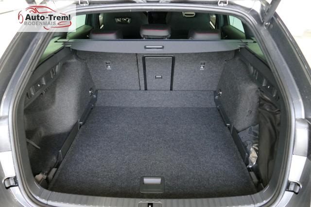 Skoda Octavia Combi RS 2.0 TSI DSG 265 PS Head Up Parklenk Navi SHZ 5JG DCC 19" AHK-Vorbereitung Dopp. Ladeboden Side Assist 