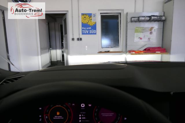 Skoda Octavia Combi RS 2.0 TSI DSG 265 PS Head Up Parklenk Navi SHZ 5JG DCC 19" AHK-Vorbereitung Dopp. Ladeboden Side Assist 