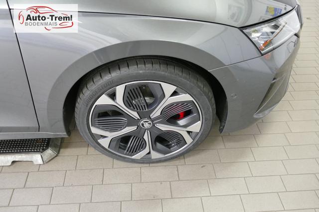 Skoda Octavia Combi RS 2.0 TSI DSG 265 PS Head Up Parklenk Navi SHZ 5JG DCC 19" AHK-Vorbereitung Dopp. Ladeboden Side Assist 