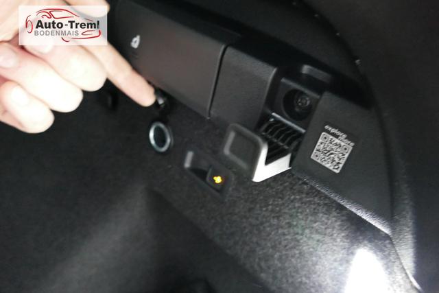 Skoda Kodiaq Sportline 2.0 TDI DSG 4x4 193 PS AHK Navi SHZ4x beh.WS LHZ el.Heckklappe doppelter Ladeboden 3-Zonen-Climatronic 